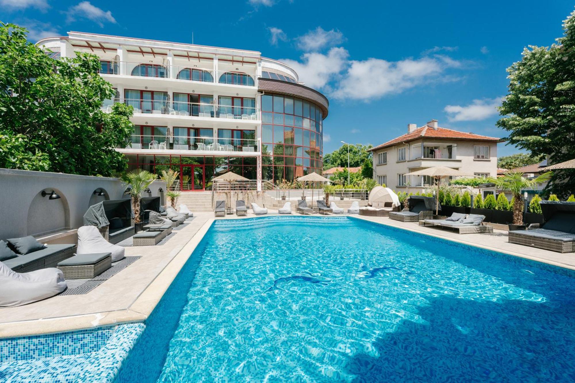 The Lodge Hotel Tsarevo Exterior photo